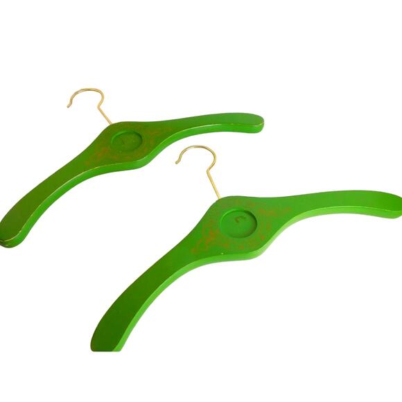 Vintage Nasco Master Pieces In Wood Green Heavy Duty Hangers SET OF 2 - Picture 1 of 9